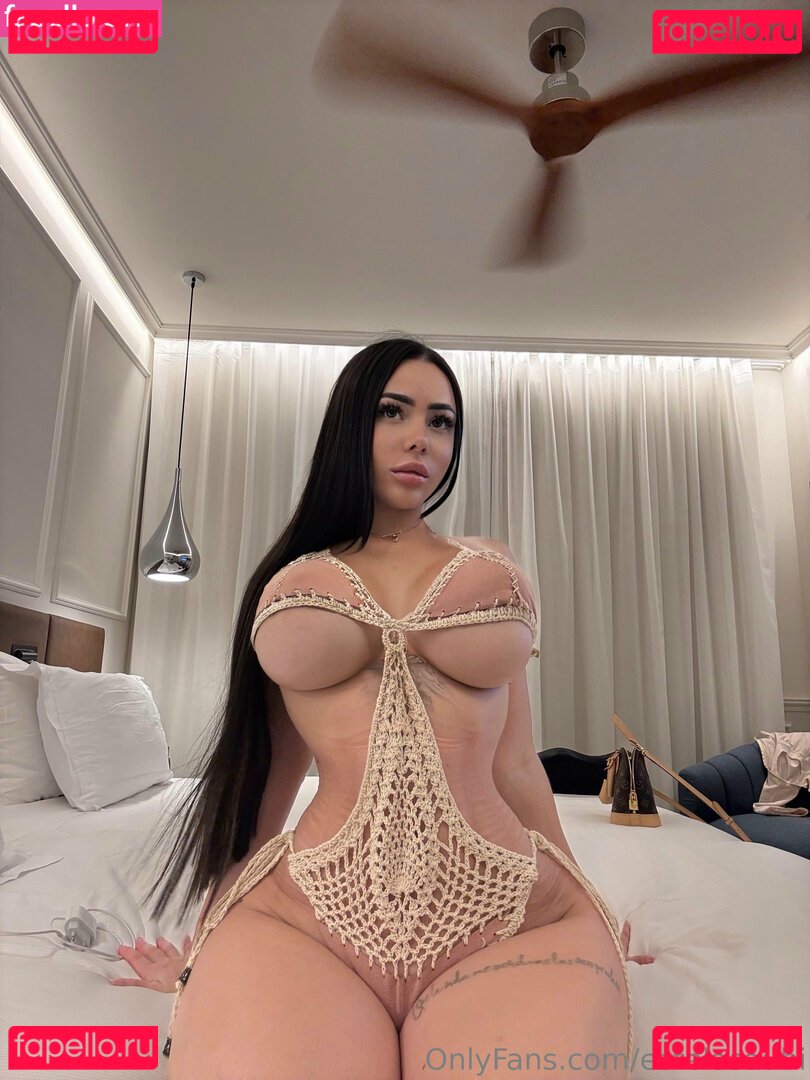 estelasaubi / estella.saubiii Onlyfans Photo Gallery 