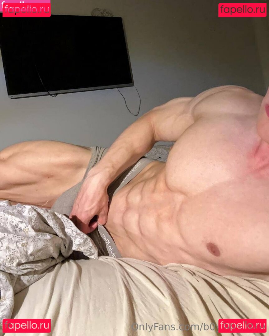 b0ysvip_free / stepyourbeergameup Onlyfans Photo Gallery 