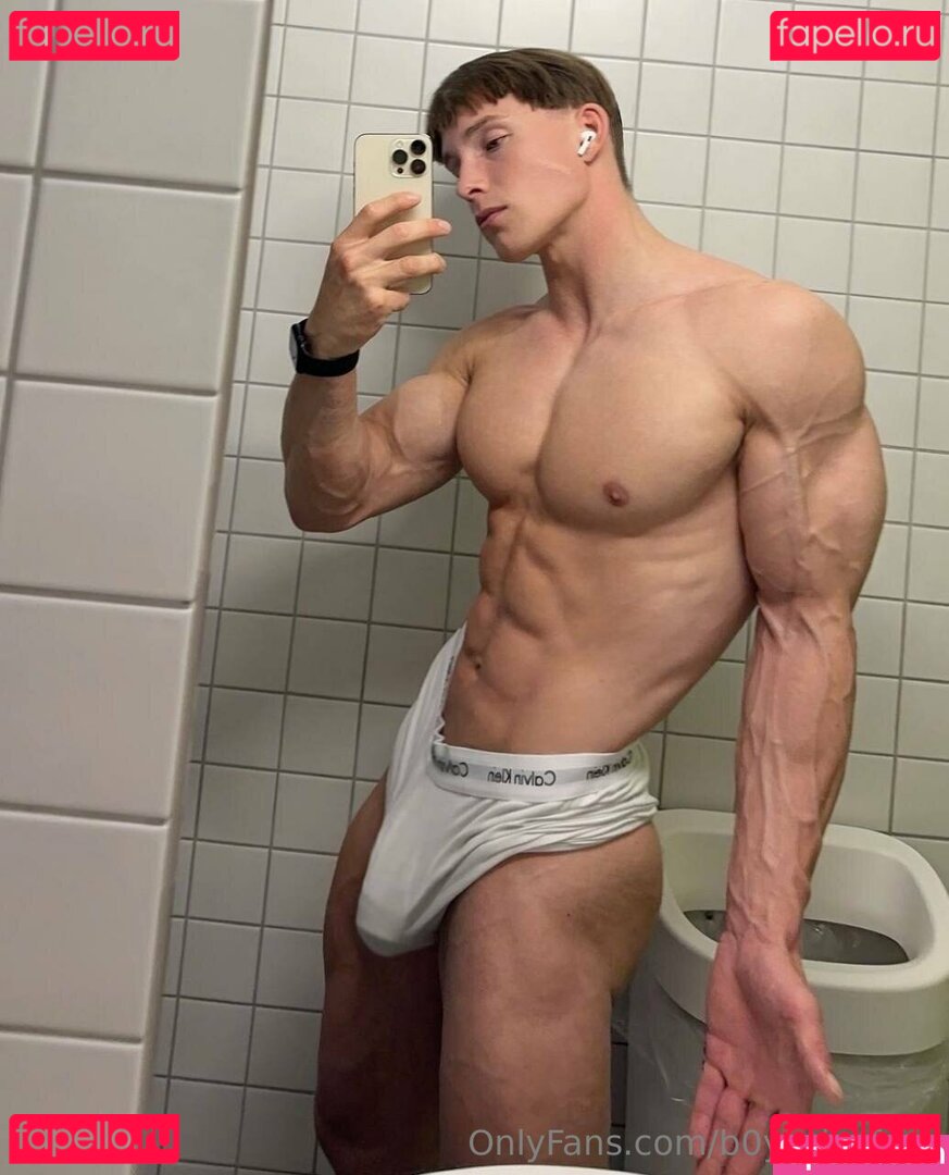 b0ysvip_free / stepyourbeergameup Onlyfans Photo Gallery 