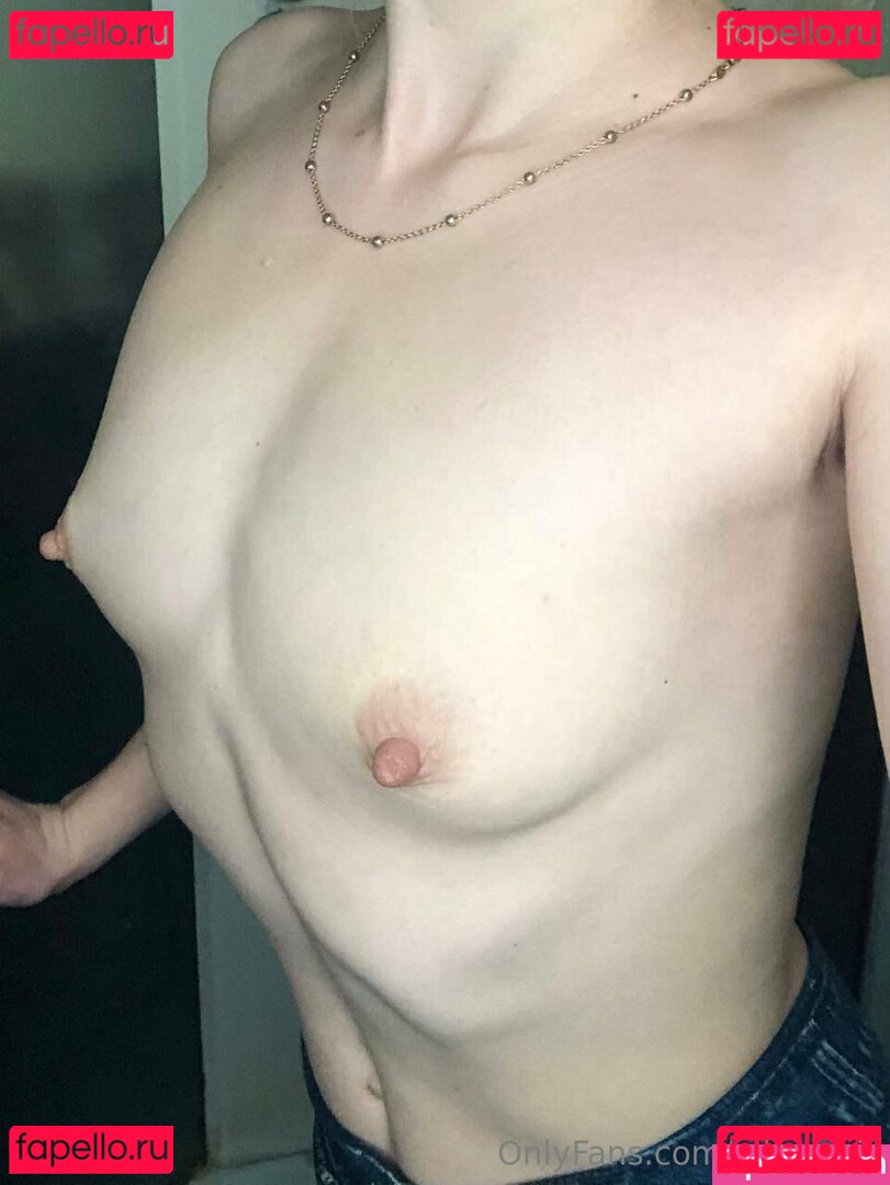 ellie_noir / hellienoir Onlyfans Photo Gallery 