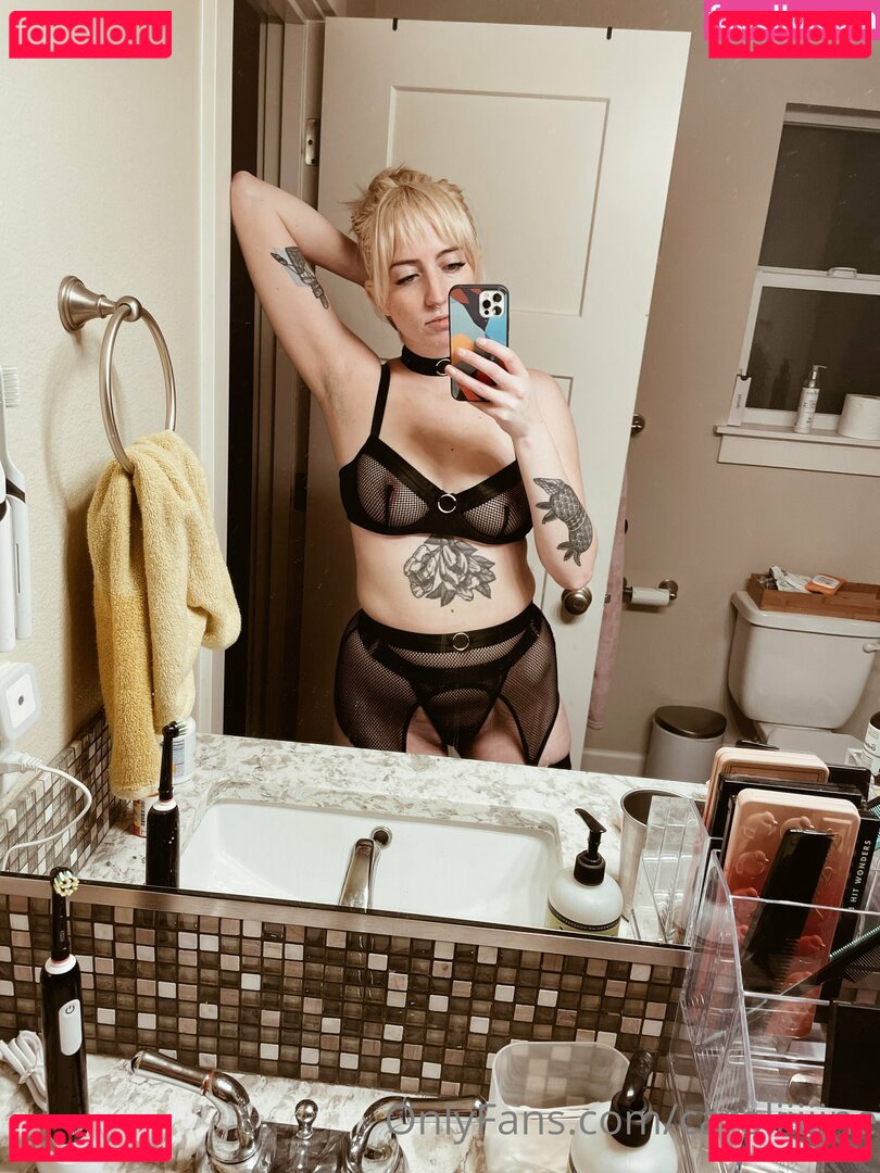 caroliiiiine Nude Onlyfans Photo 37