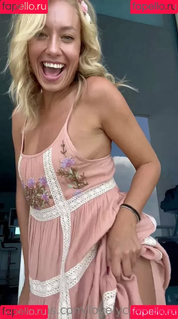 lovelychloefree Onlyfans Photo Gallery 