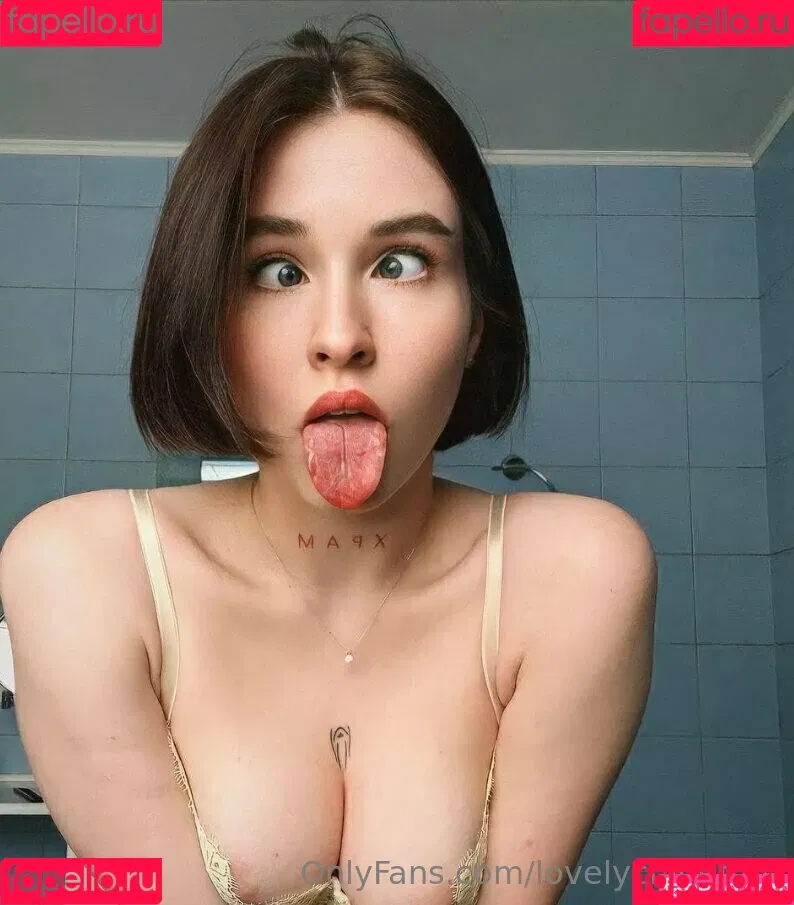 lovelychloefree Onlyfans Photo Gallery 