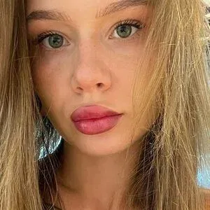 sayonaramollyfree Onlyfans Photo Gallery 