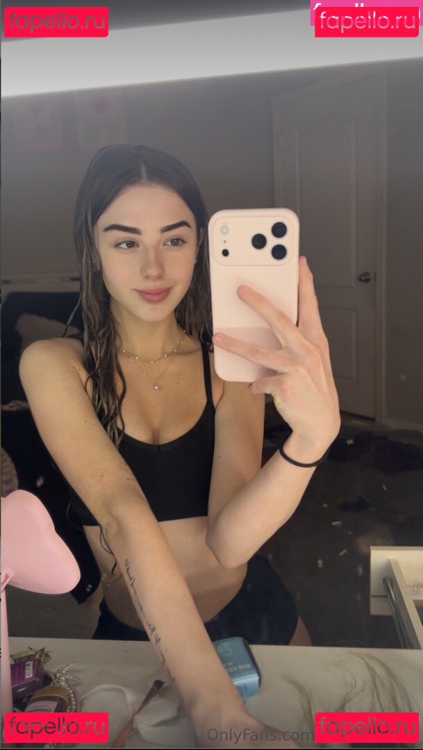 Estelle Harper / estelleharper / estelleharper_red Onlyfans Photo Gallery 