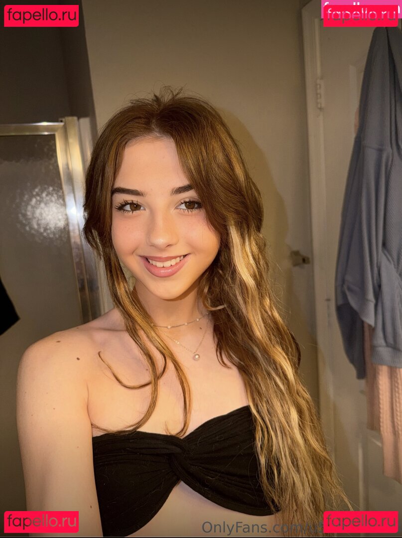 Estelle Harper / estelleharper / estelleharper_red Onlyfans Photo Gallery 