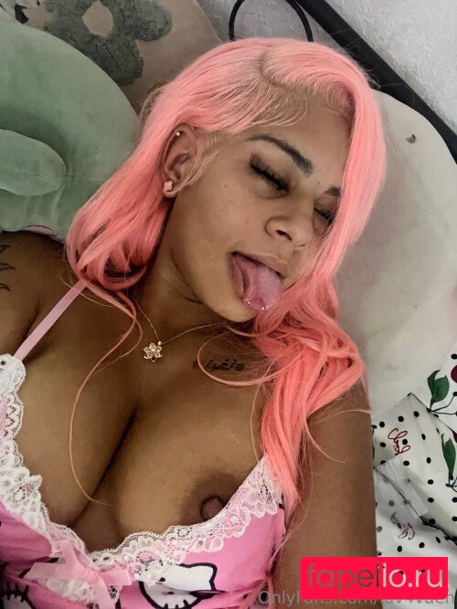 luv4vaeh / sexcbae_ Nude Onlyfans Photo 27