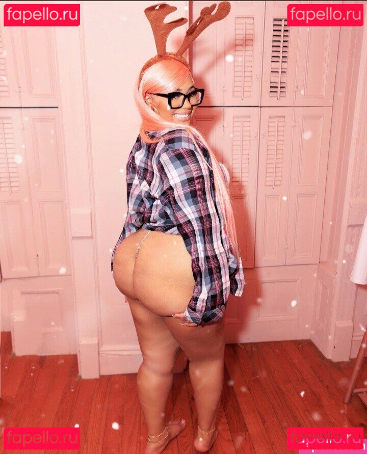 Prettyfaceszn / amiprettyfaceszn Onlyfans Photo Gallery 