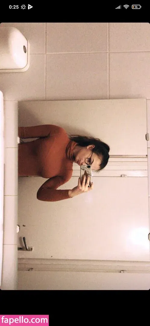 Kalicz Laura Onlyfans Photo Gallery 