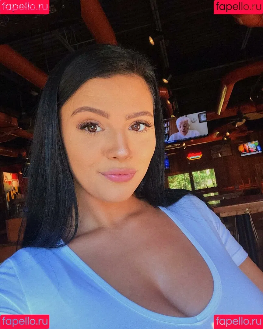 Kaylee Burnett Onlyfans Photo Gallery 