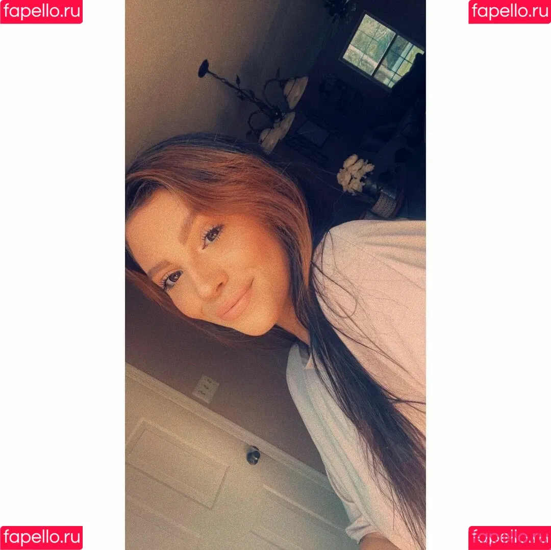 Kaylee Burnett Onlyfans Photo Gallery 