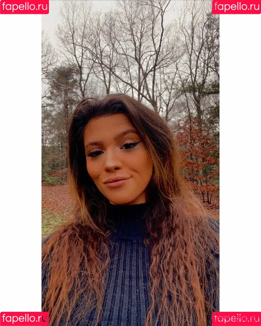 Kaylee Burnett Onlyfans Photo Gallery 