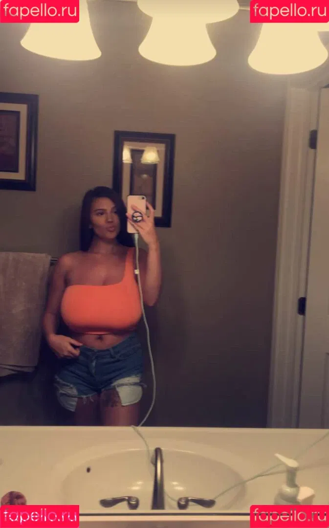 Kaylee Burnett Onlyfans Photo Gallery 