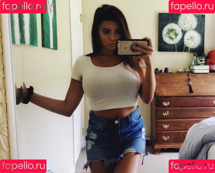 Kaylee Burnett Onlyfans Photo Gallery 