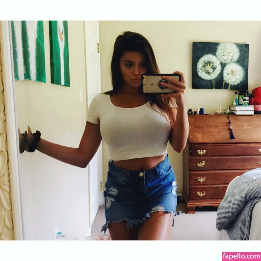 Kaylee Burnett Onlyfans Photo Gallery 