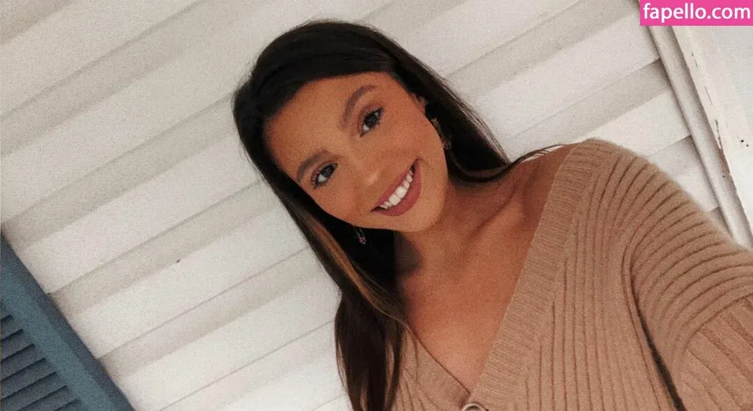 Kaylee Burnett Onlyfans Photo Gallery 