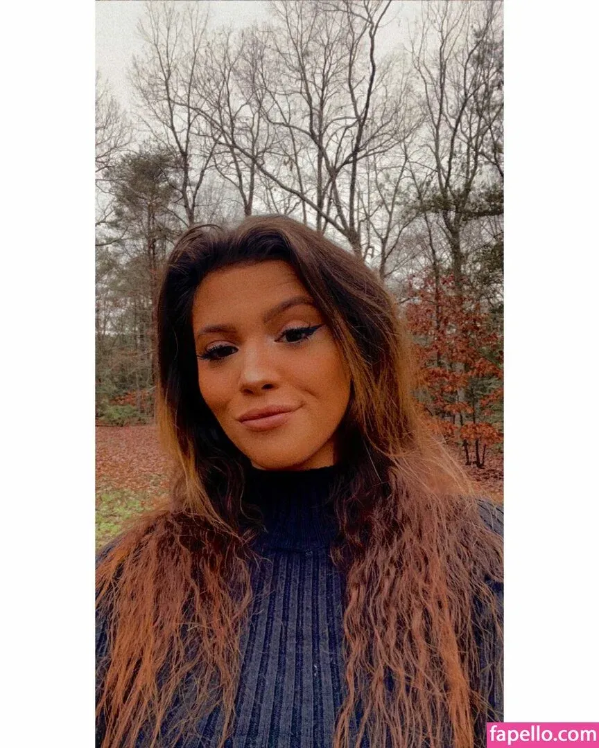 Kaylee Burnett Onlyfans Photo Gallery 