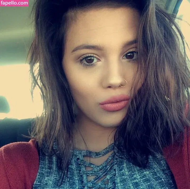 Kaylee Burnett Onlyfans Photo Gallery 