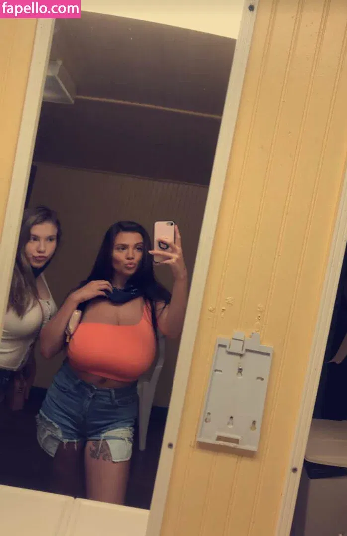 Kaylee Burnett Onlyfans Photo Gallery 