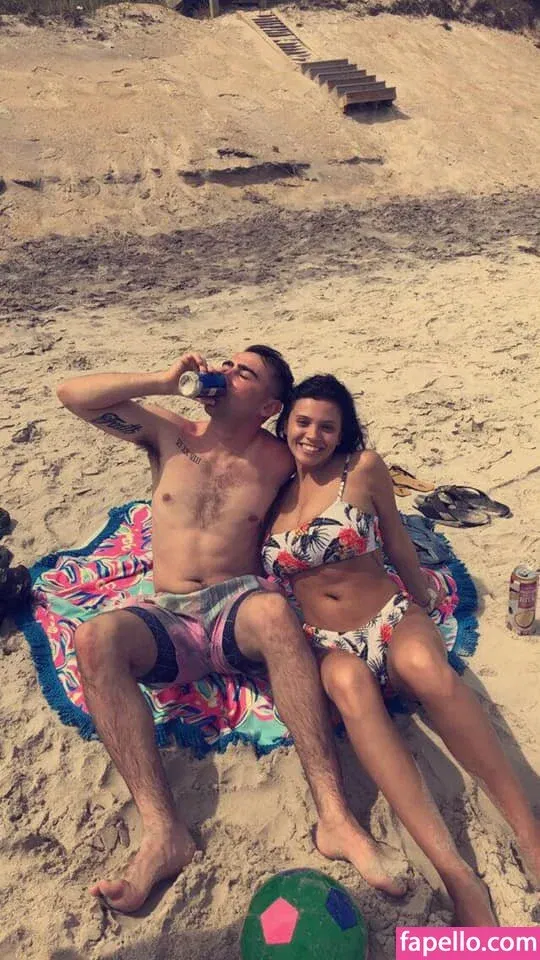 Kaylee Burnett Onlyfans Photo Gallery 