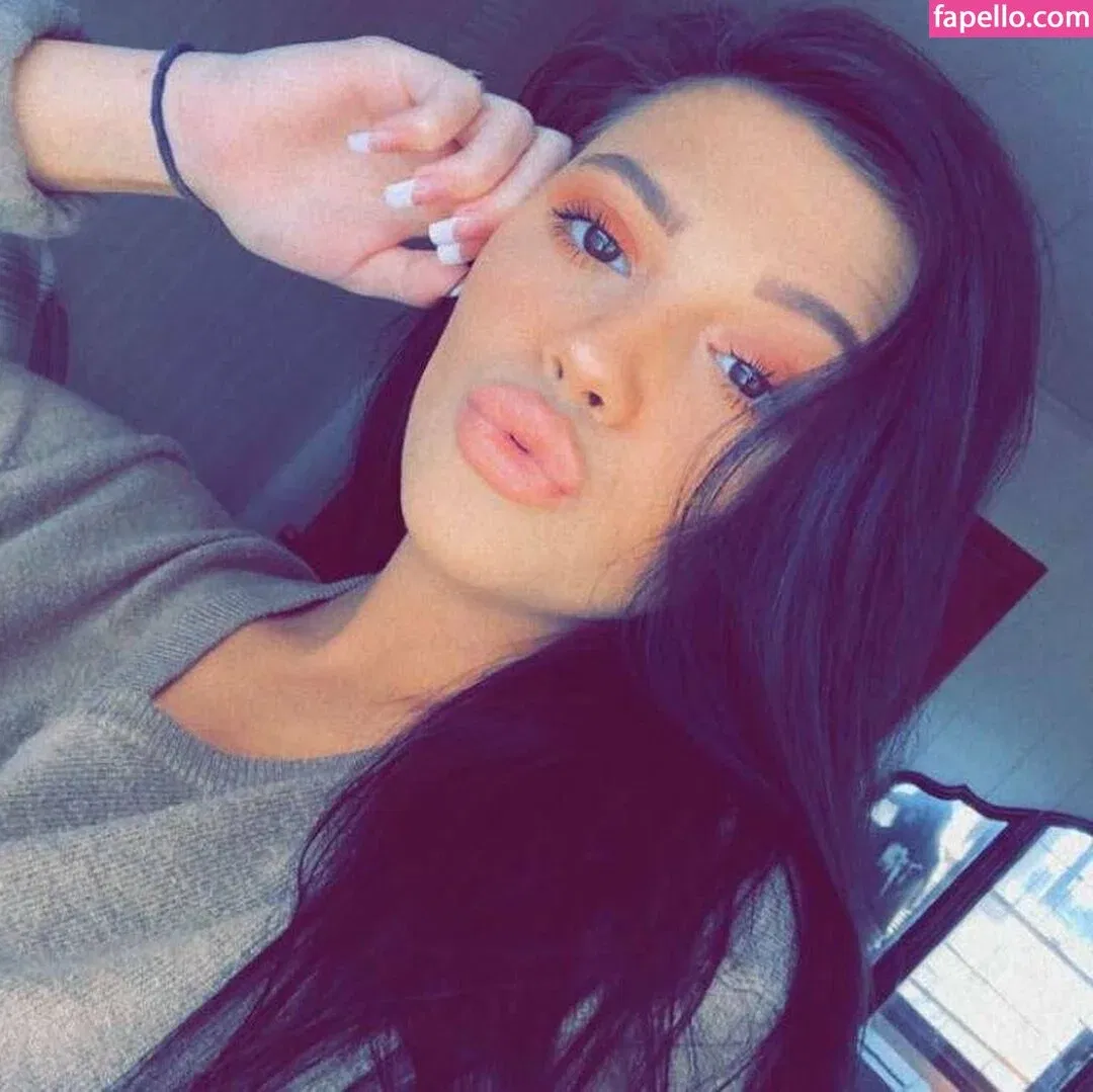 Kaylee Burnett Onlyfans Photo Gallery 