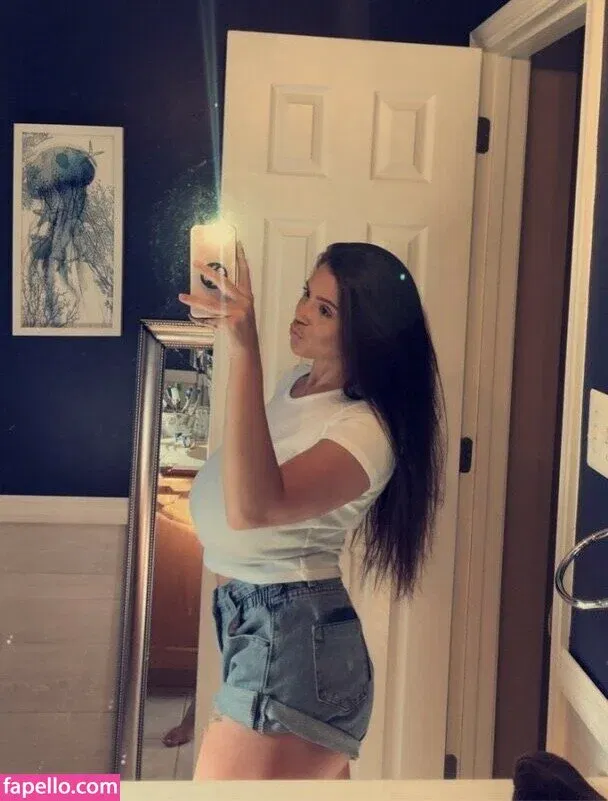 Kaylee Burnett Onlyfans Photo Gallery 