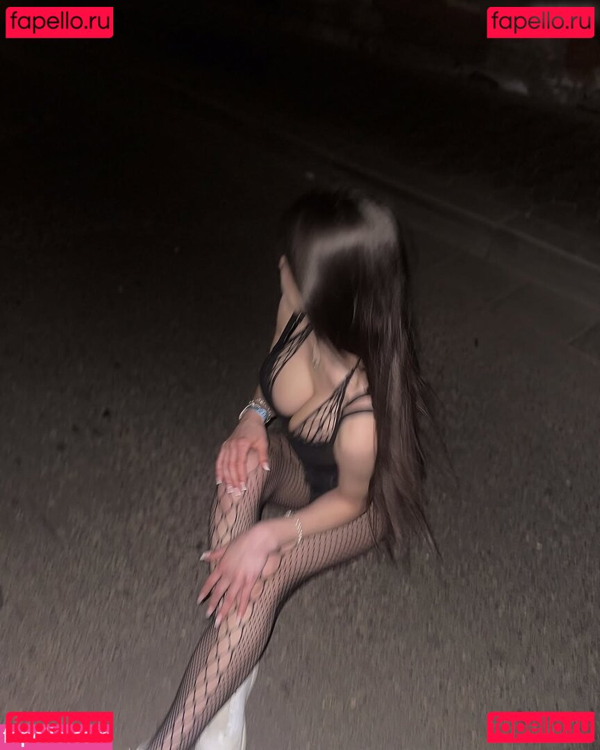 emilyvanessa / emilyvanxssa Onlyfans Photo Gallery 