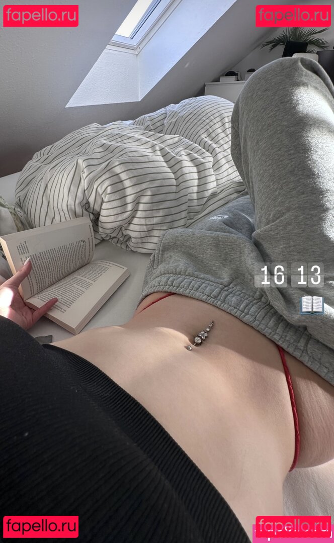 emilyvanessa / emilyvanxssa Onlyfans Photo Gallery 