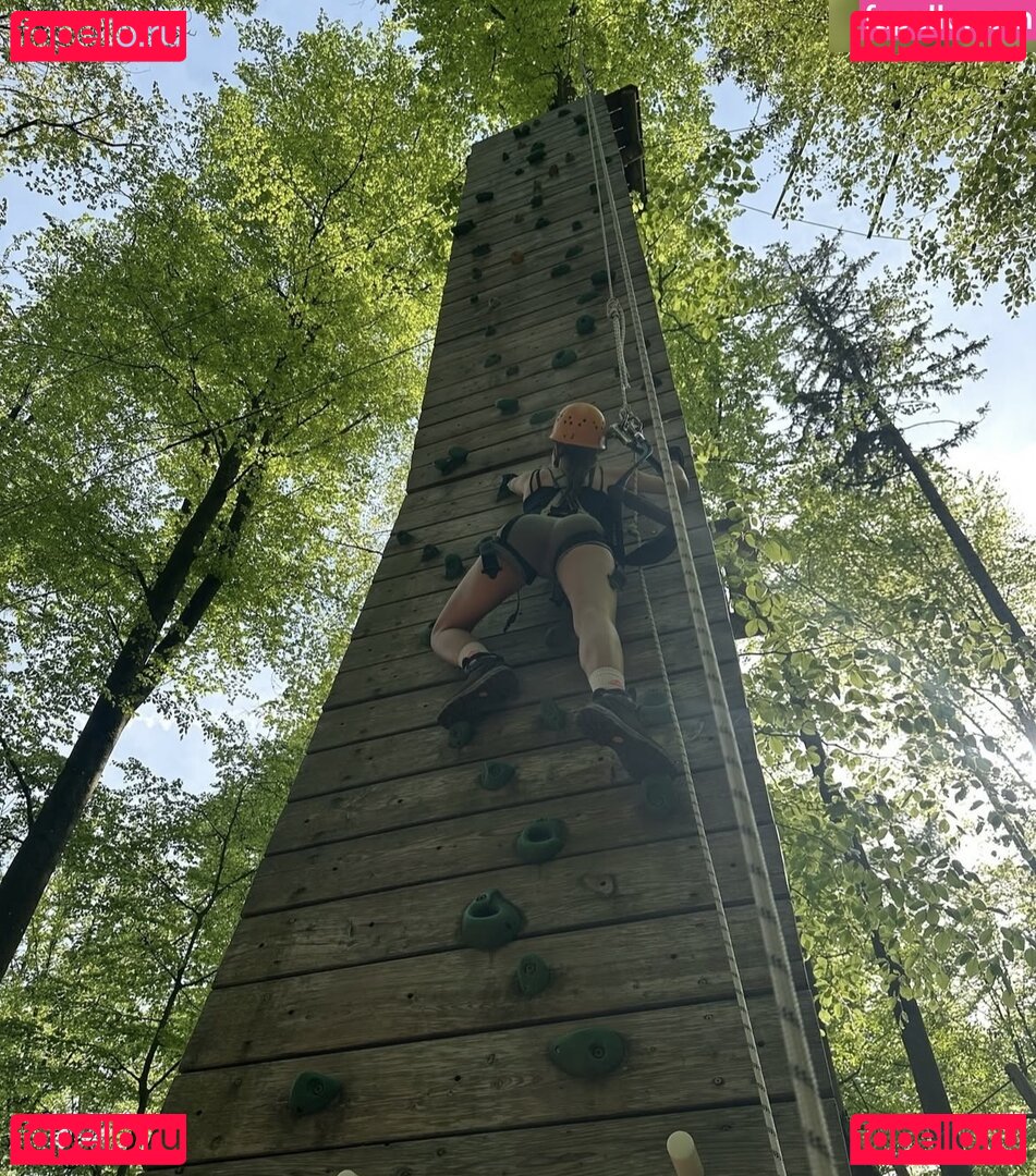 emilyvanessa / emilyvanxssa Onlyfans Photo Gallery 