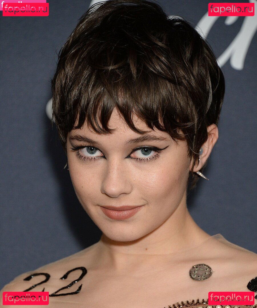 Cailee Spaeny / caileespaeny Onlyfans Photo Gallery 