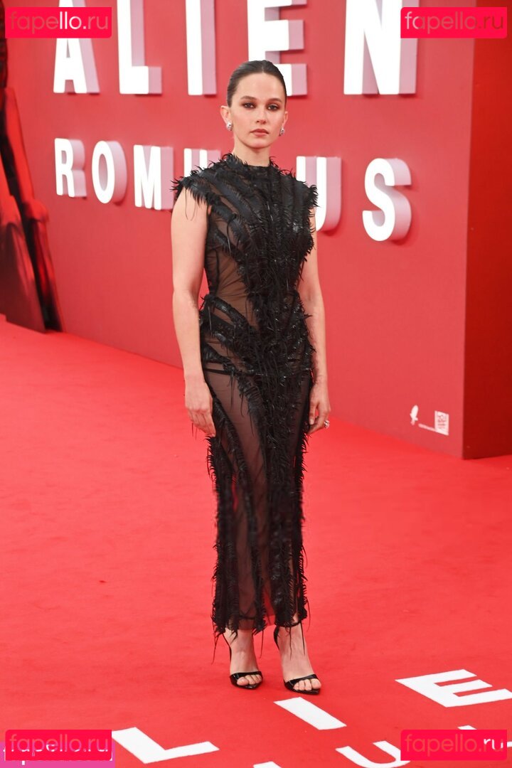 Cailee Spaeny / caileespaeny Onlyfans Photo Gallery 