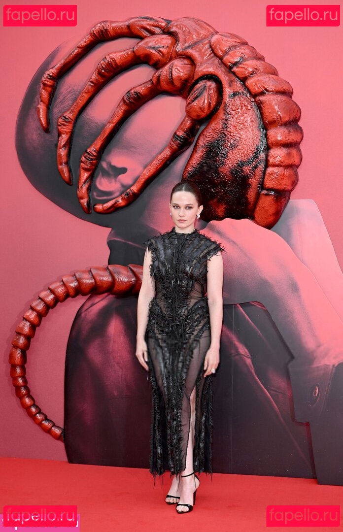 Cailee Spaeny / caileespaeny Onlyfans Photo Gallery 