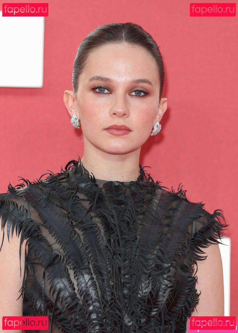 Cailee Spaeny / caileespaeny Onlyfans Photo Gallery 