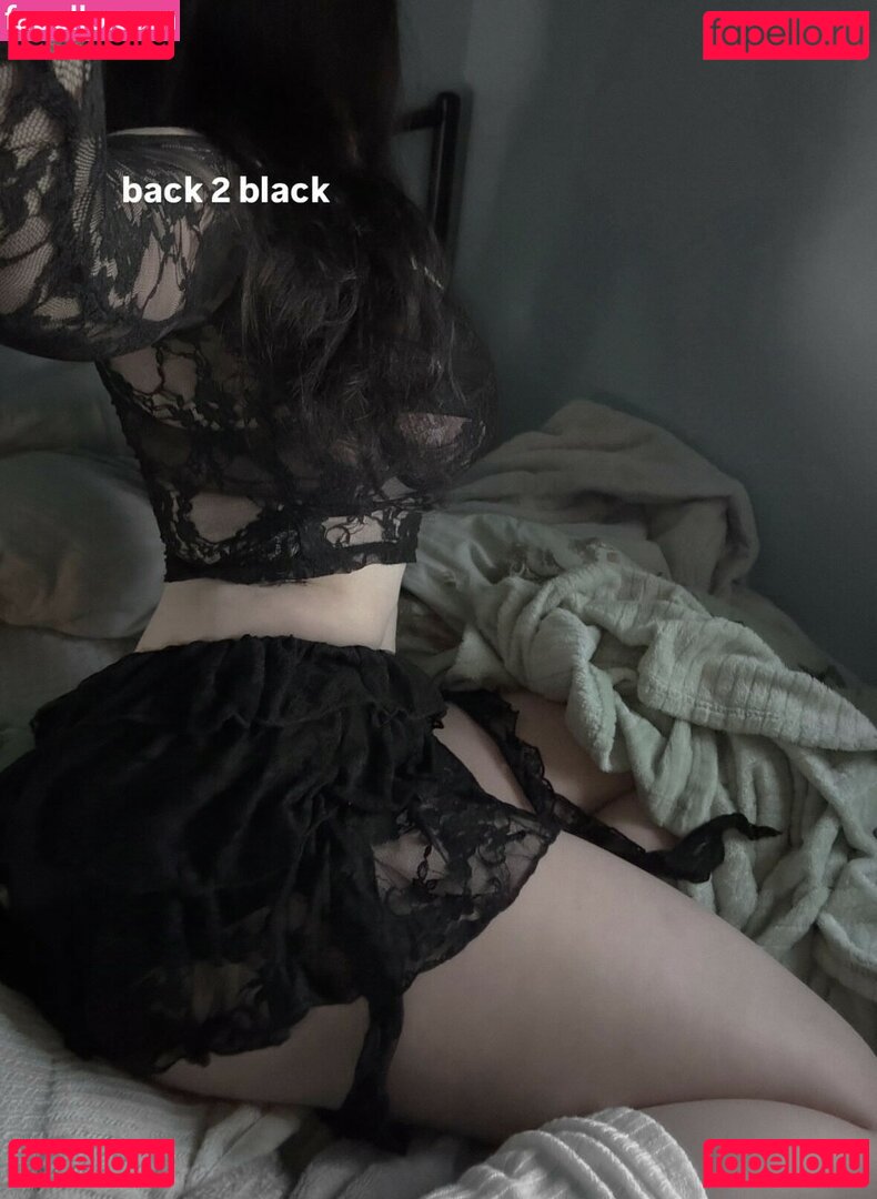 Robyn / robynsnotreal / rrr0byn / therealredrobyn Onlyfans Photo Gallery 