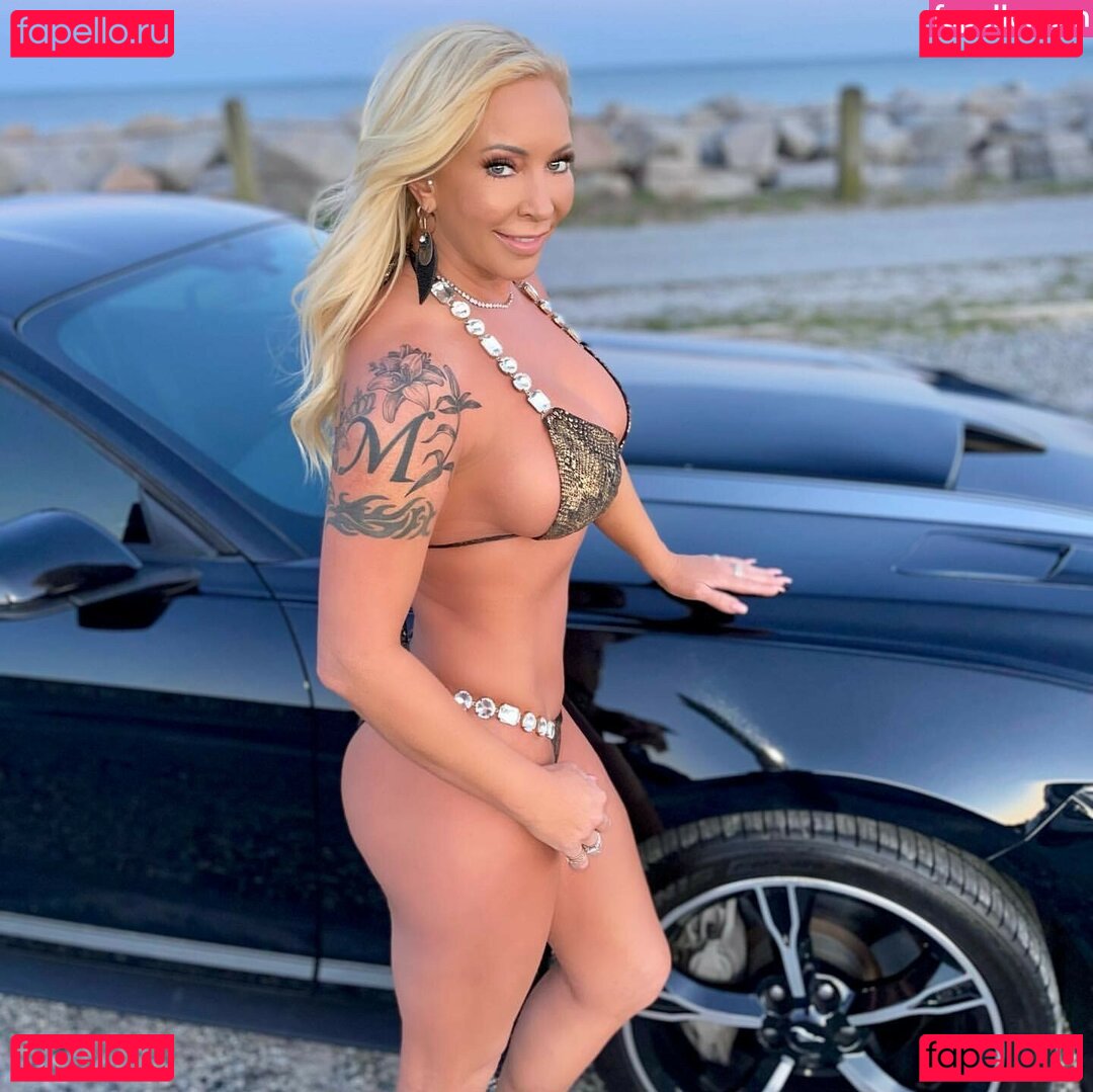 MissMelissaLee / modelmelissalee Onlyfans Photo Gallery 