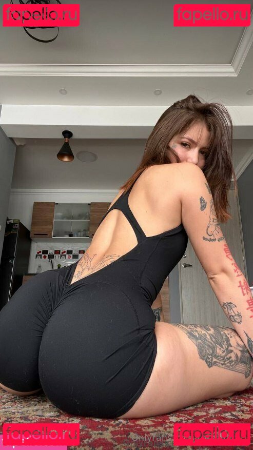 tatysmithh Onlyfans Photo Gallery 