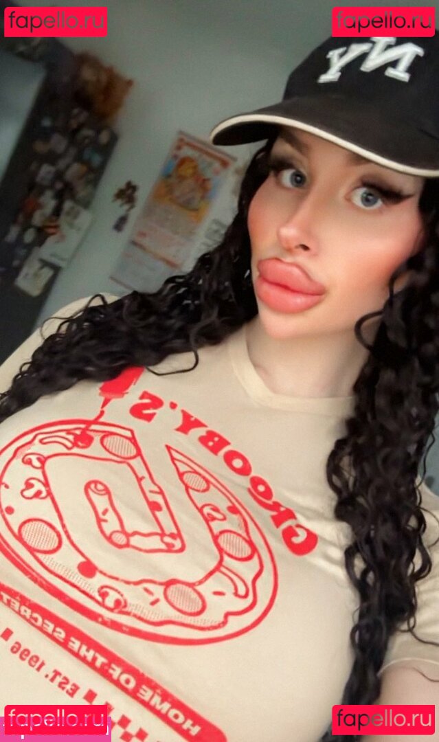 Unholybarbie / tskamillah / unh0lybarbie Onlyfans Photo Gallery 