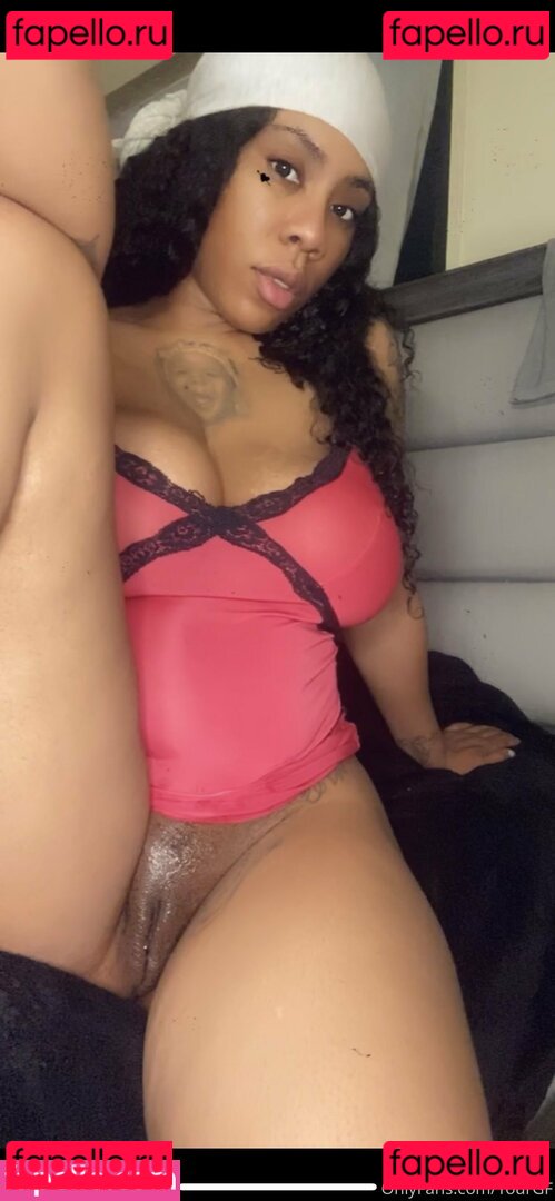 YourGF / yourgfback Onlyfans Photo Gallery 