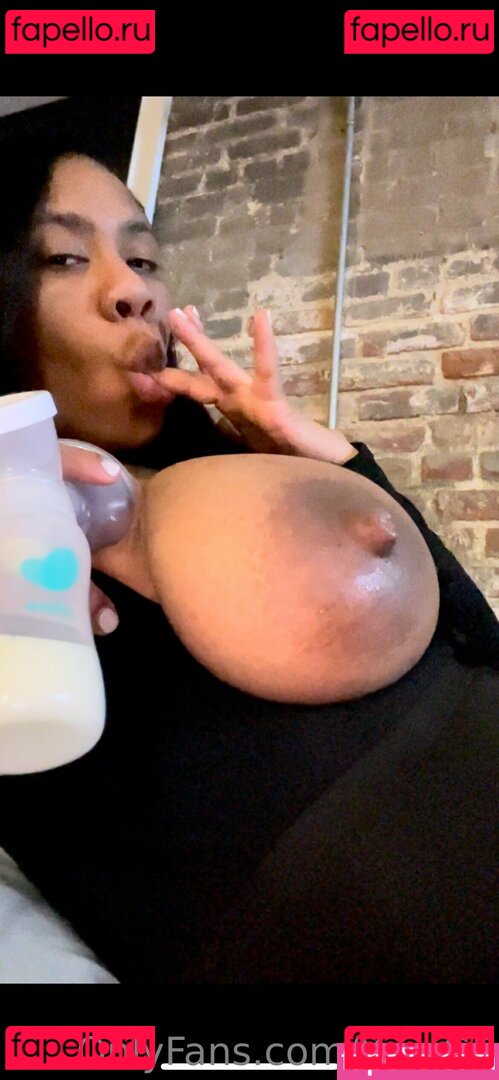 YourGF / yourgfback Onlyfans Photo Gallery 