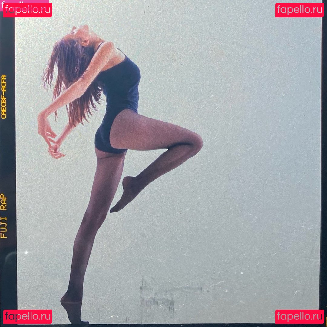 Sarah Champion / sarahjaynechampion Onlyfans Photo Gallery 