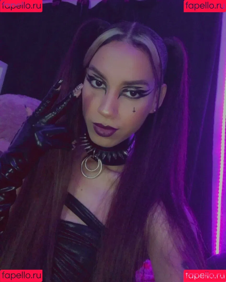 Karoll Valencia Onlyfans Photo Gallery 