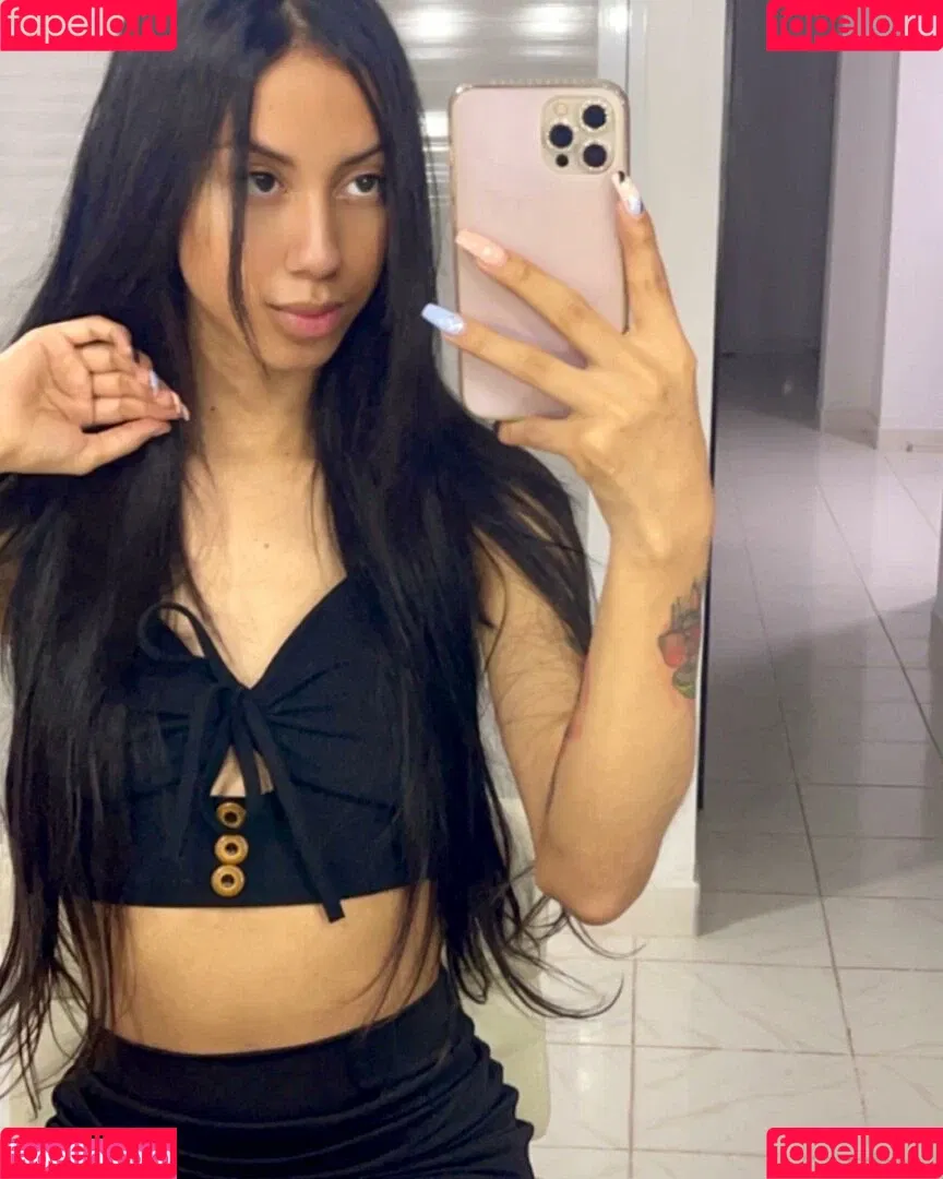 Karoll Valencia Onlyfans Photo Gallery 
