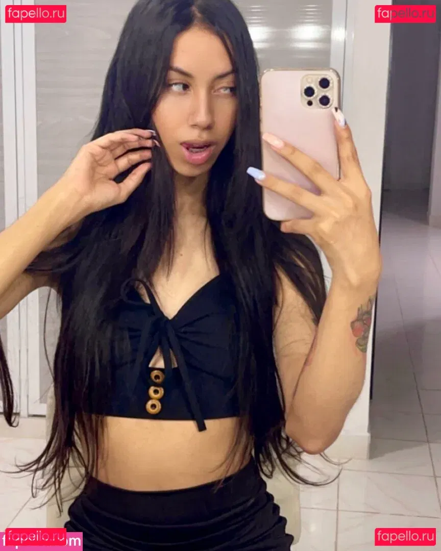 Karoll Valencia Onlyfans Photo Gallery 