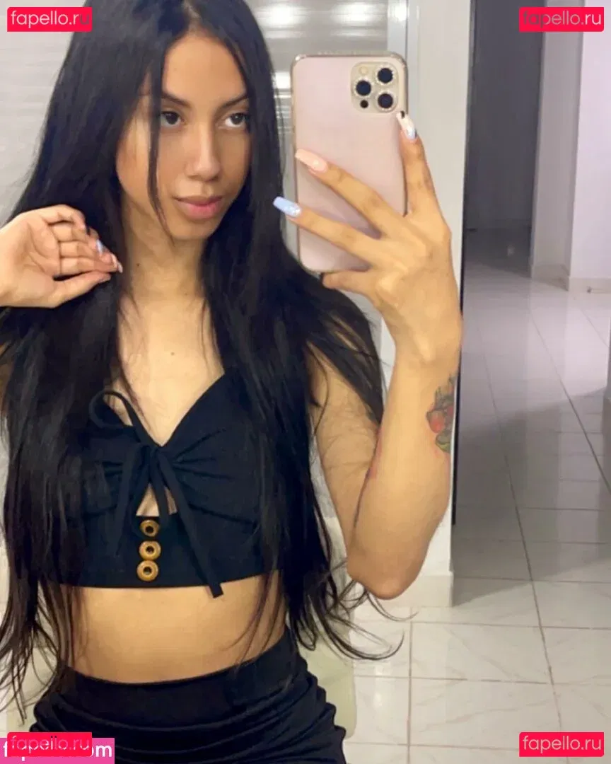 Karoll Valencia Onlyfans Photo Gallery 