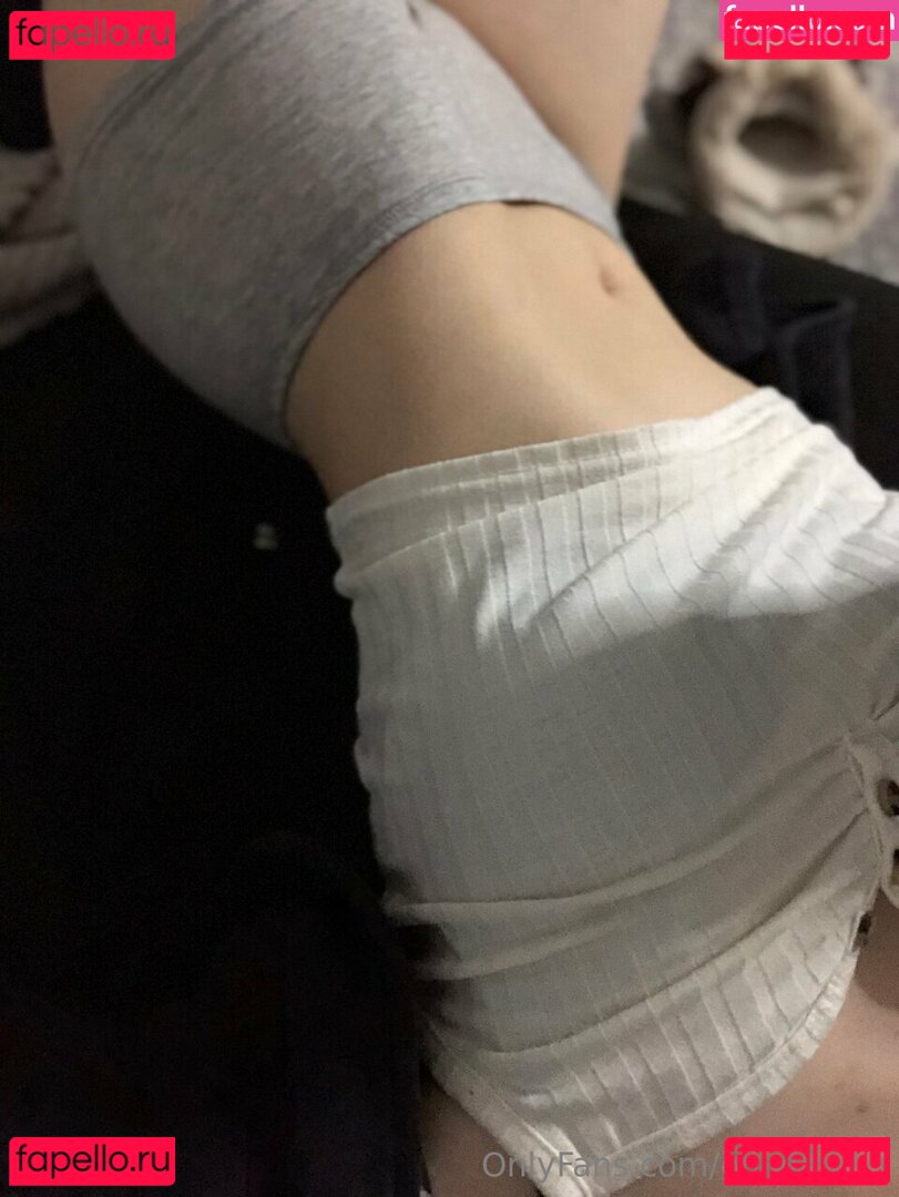 Onlytzuwu / onlytzu614 / roundmochitzuu Onlyfans Photo Gallery 