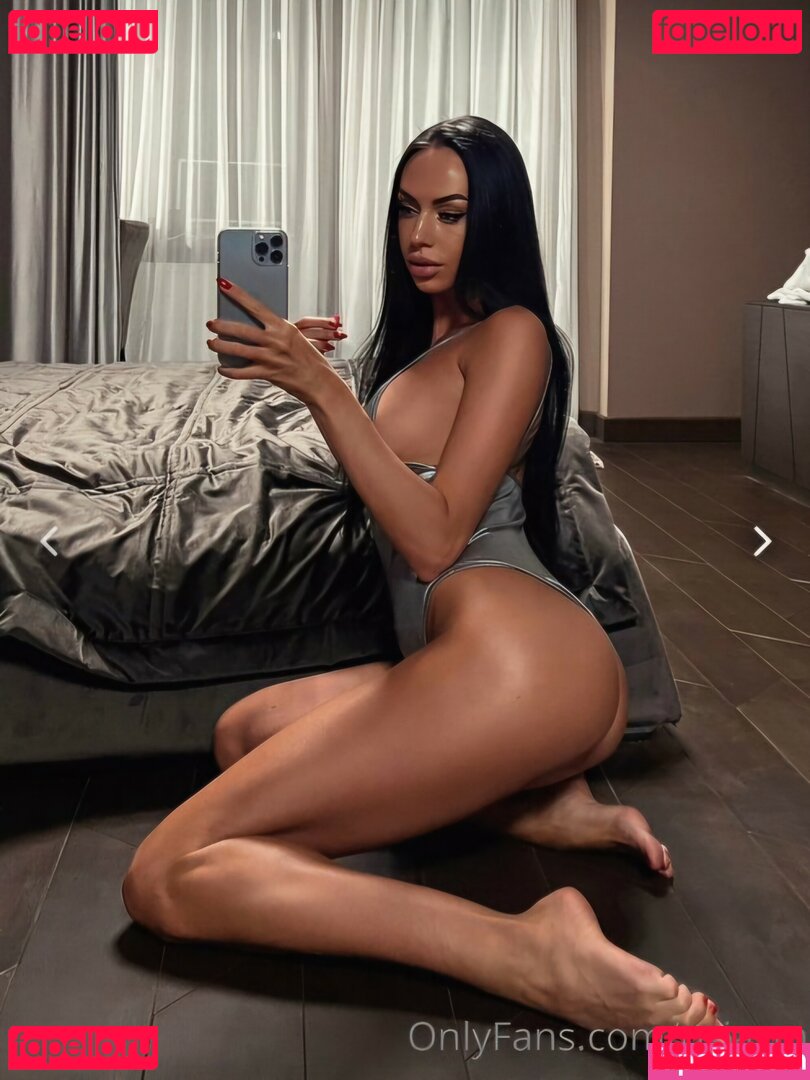 osia_m Onlyfans Photo Gallery 