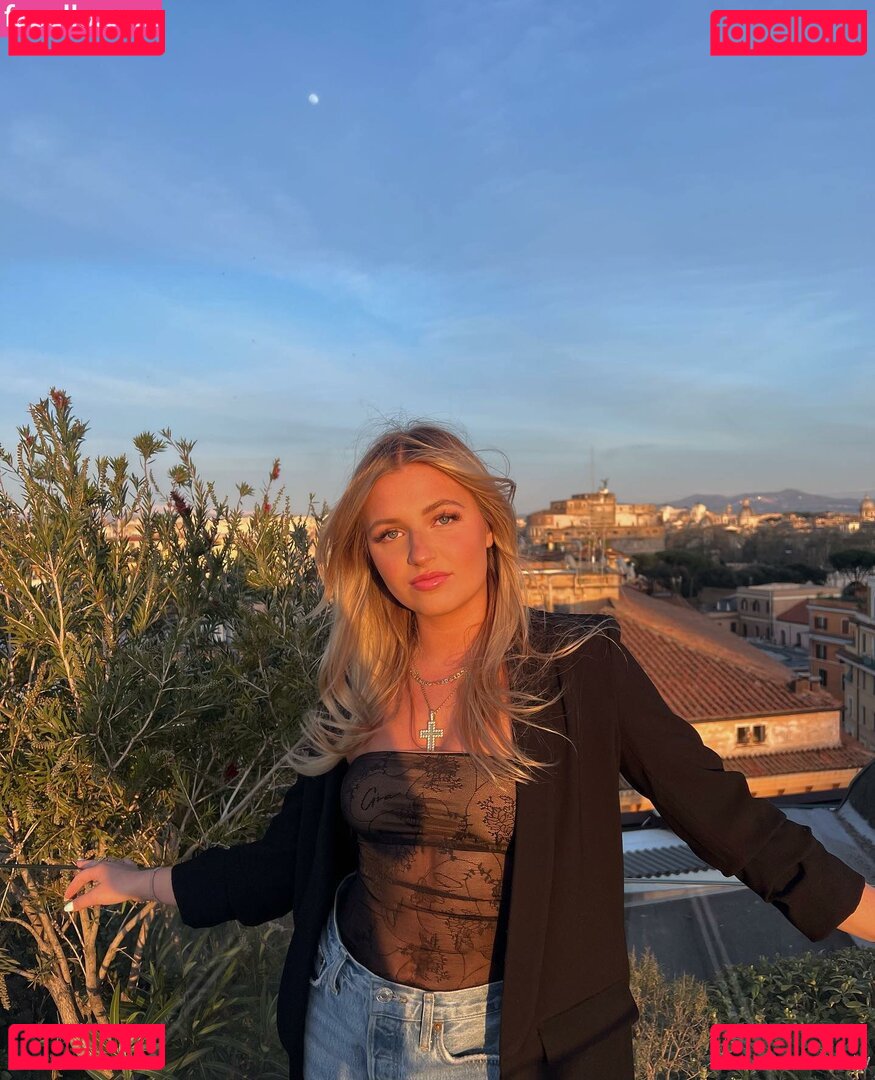 ellagrif Onlyfans Photo Gallery 