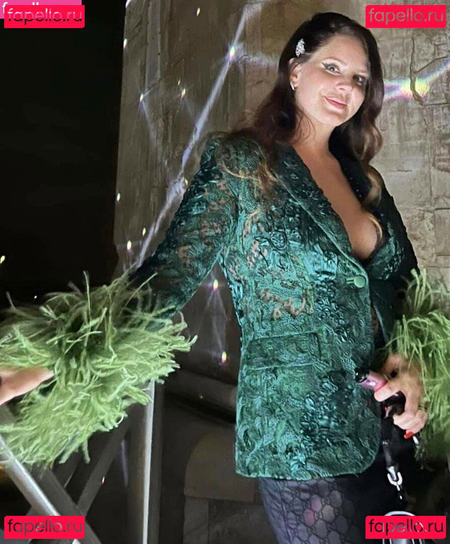 Lana Del Rey / honeymoon / lanaraybabyx Onlyfans Photo Gallery 