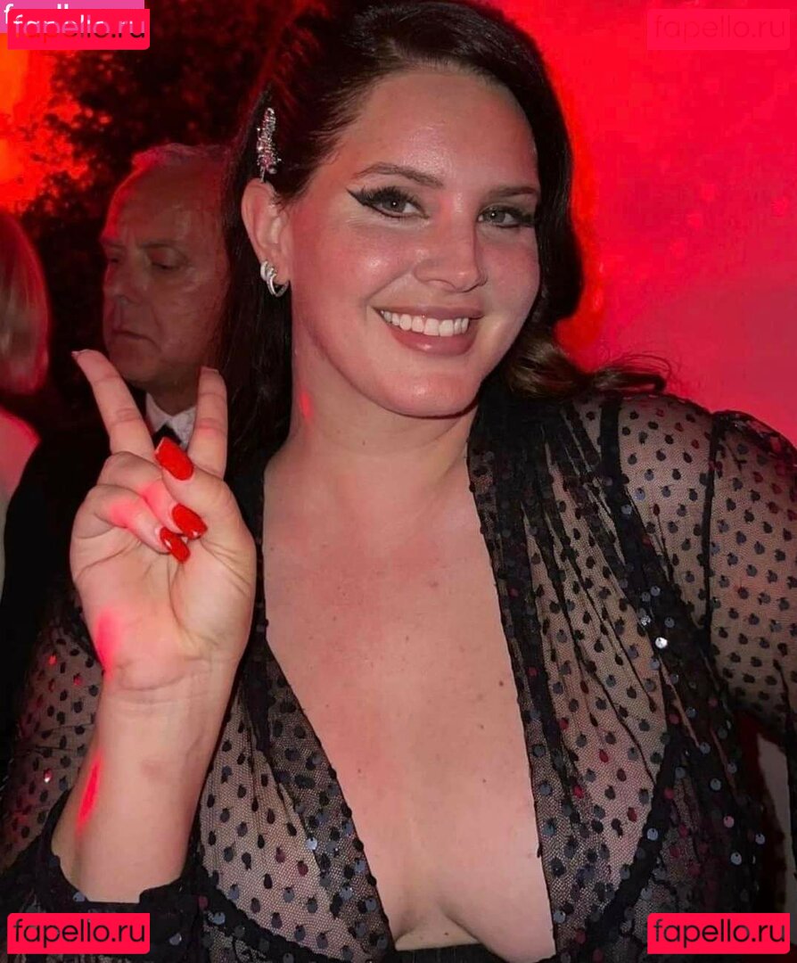 Lana Del Rey / honeymoon / lanaraybabyx Onlyfans Photo Gallery 