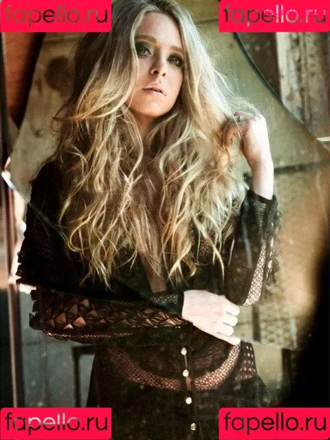 Portia Doubleday Onlyfans Photo Gallery 